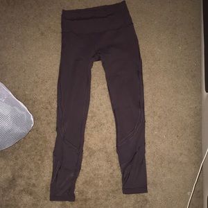 Burgundy lululemon size 4
